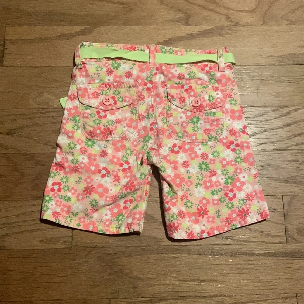 OshKosh girls‎ shorts size 4.